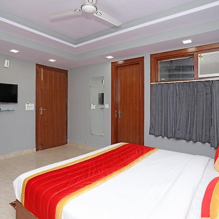 Hotel Capital O Aashiyana Paradise Near Omaxe Gurgaon Mall Esterno foto
