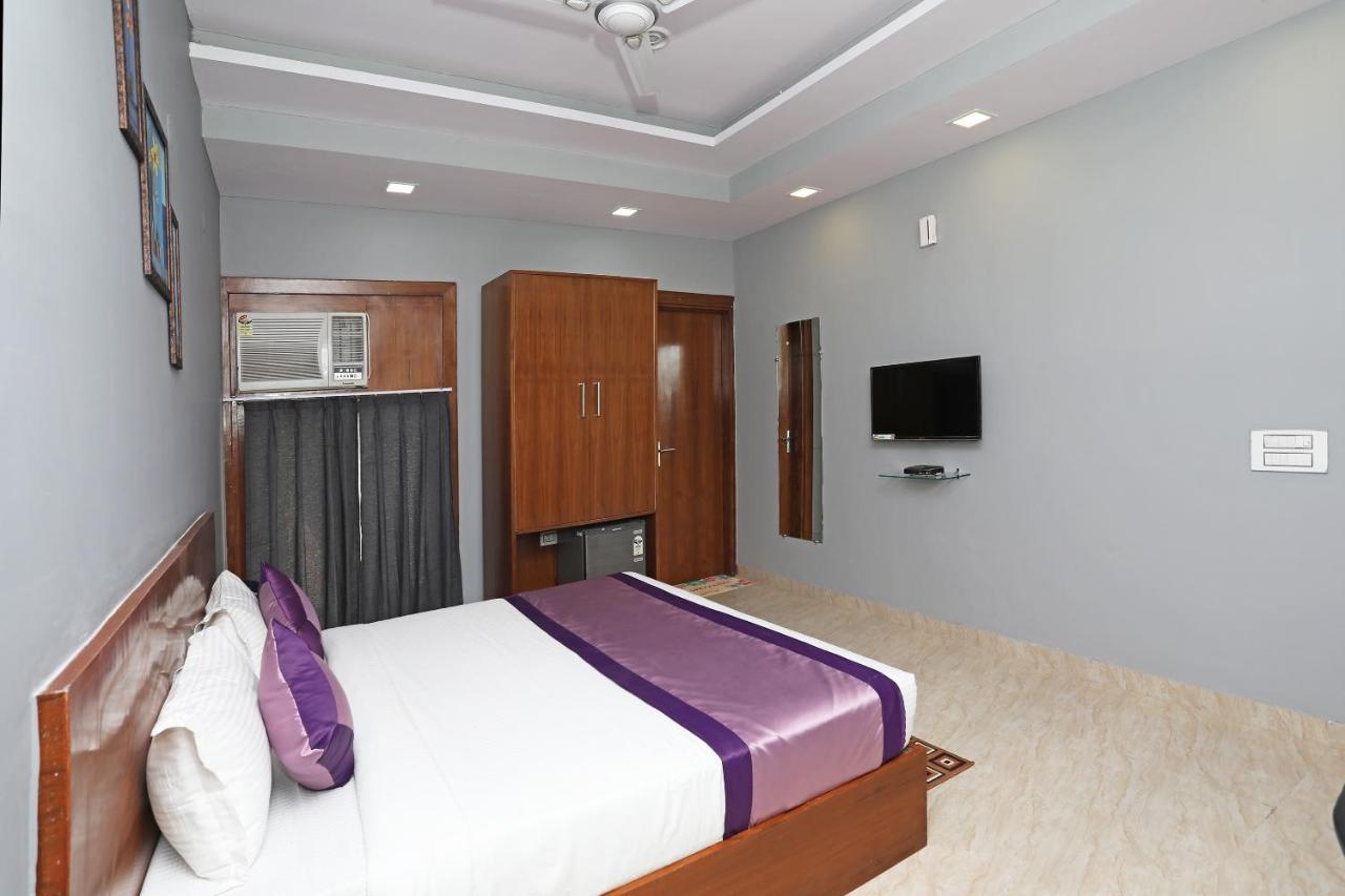Hotel Capital O Aashiyana Paradise Near Omaxe Gurgaon Mall Esterno foto