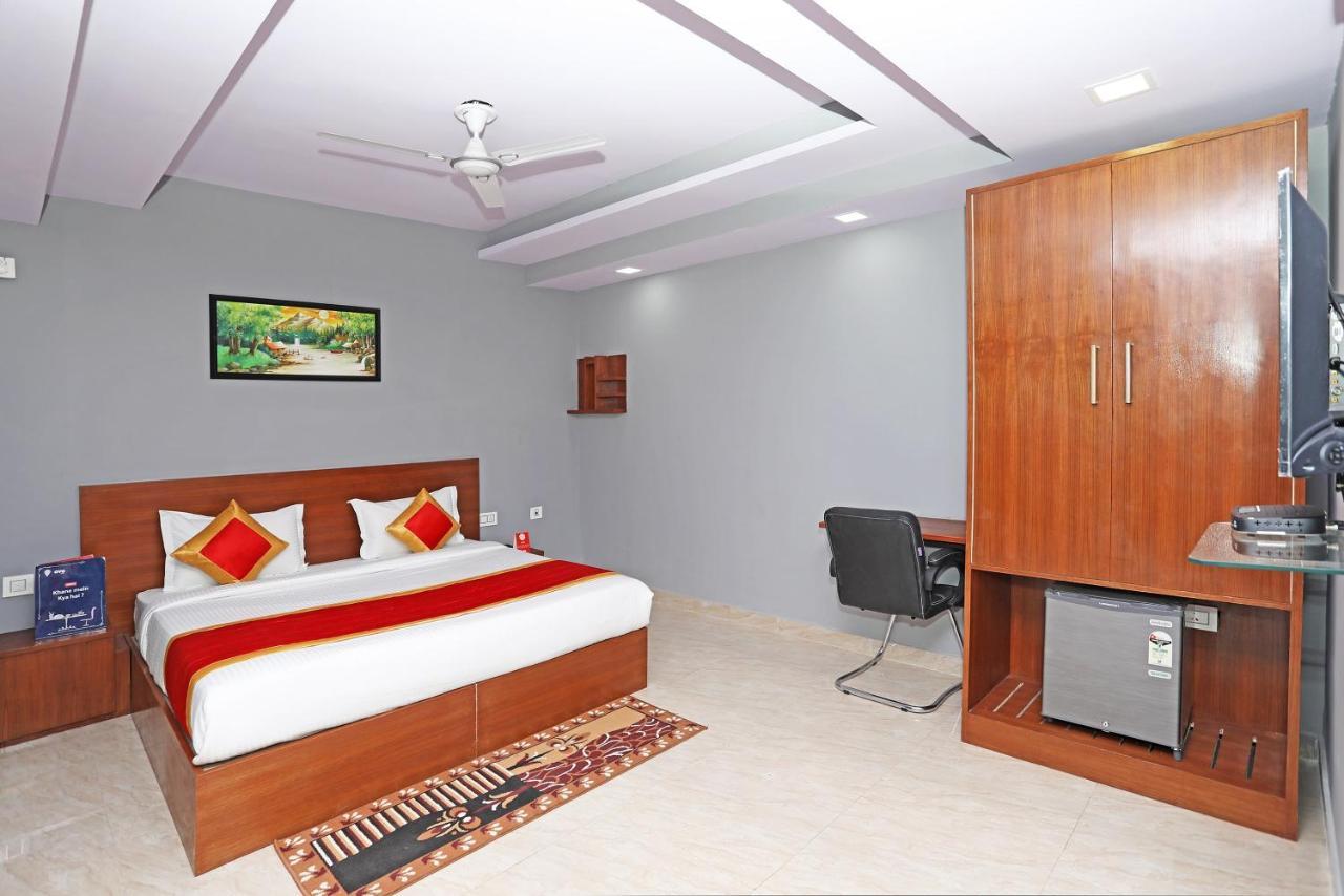 Hotel Capital O Aashiyana Paradise Near Omaxe Gurgaon Mall Esterno foto