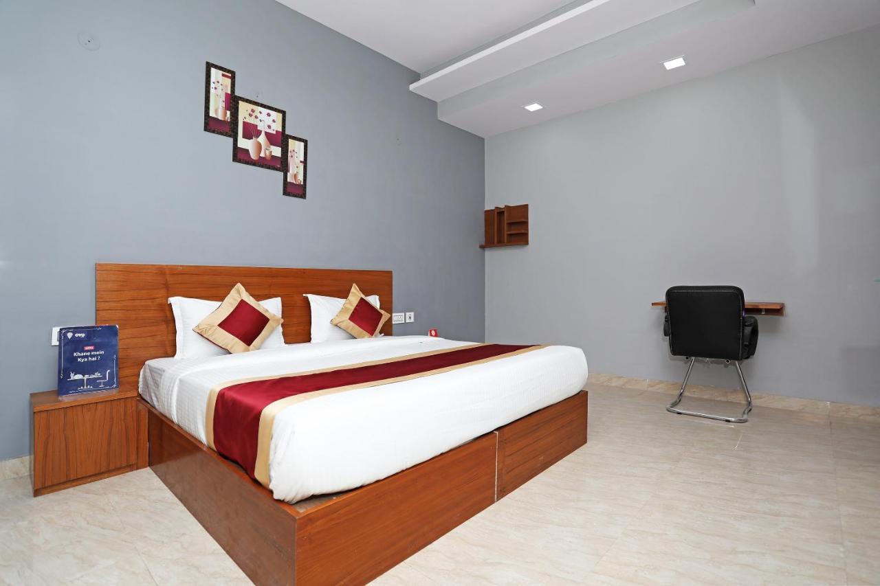 Hotel Capital O Aashiyana Paradise Near Omaxe Gurgaon Mall Esterno foto
