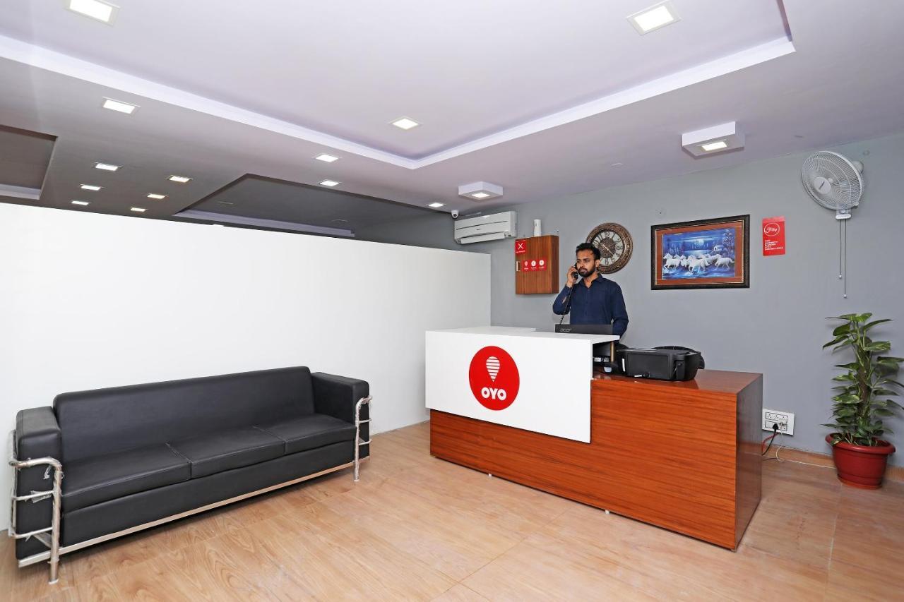 Hotel Capital O Aashiyana Paradise Near Omaxe Gurgaon Mall Esterno foto
