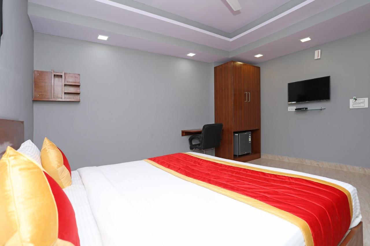 Hotel Capital O Aashiyana Paradise Near Omaxe Gurgaon Mall Esterno foto