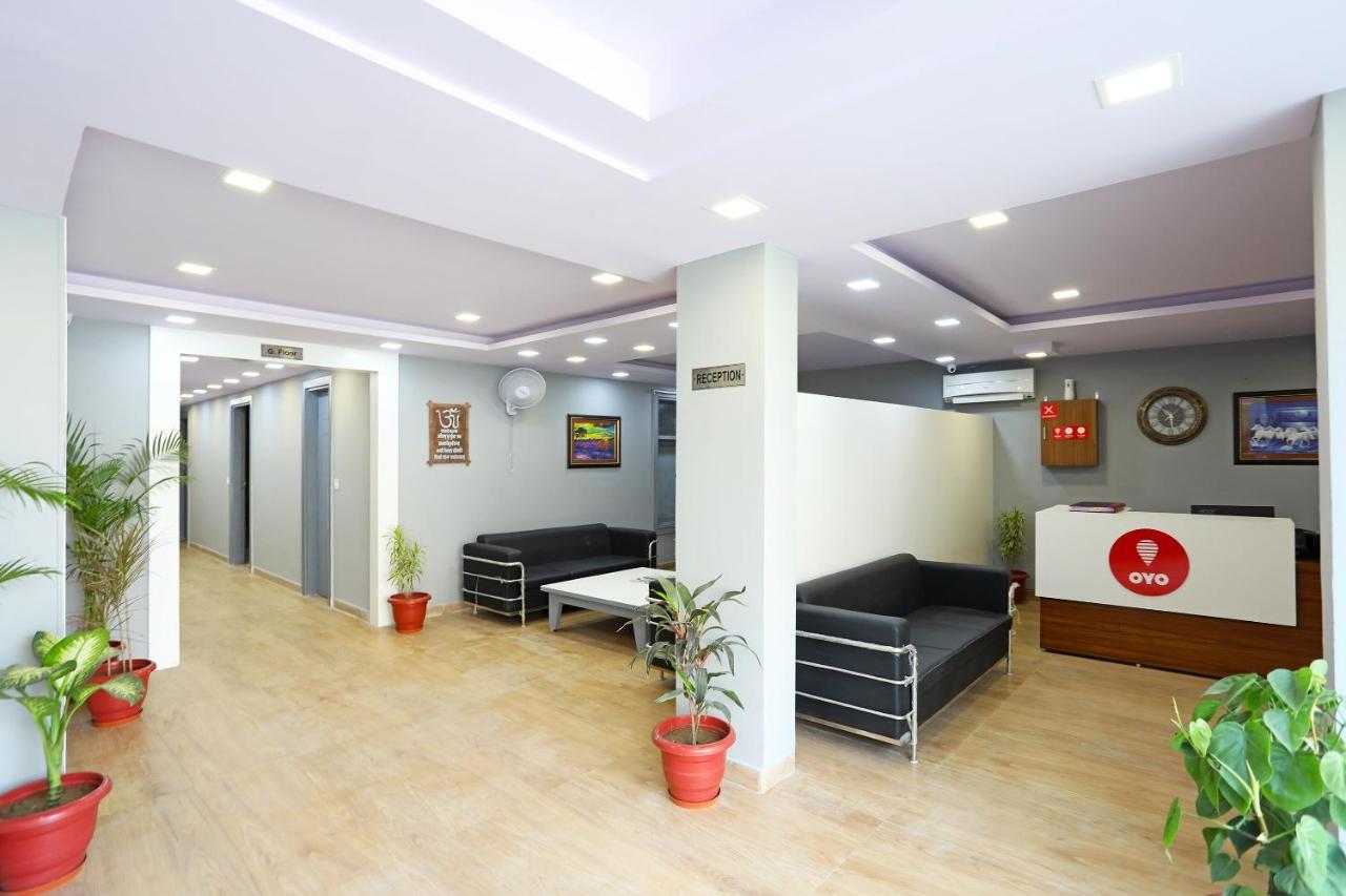 Hotel Capital O Aashiyana Paradise Near Omaxe Gurgaon Mall Esterno foto